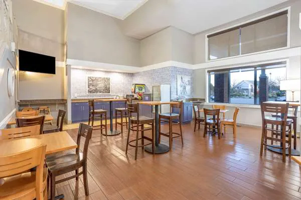 AmericInn by Wyndham Madison South 4