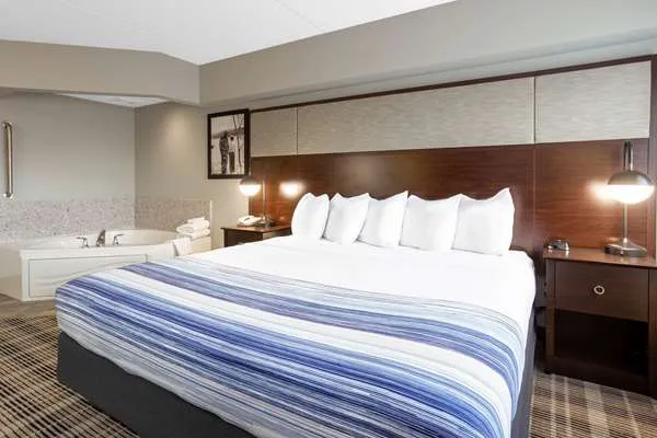 AmericInn by Wyndham Madison South 4