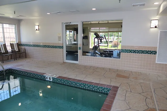 Country Inn & Suites by Radisson, Madison, WI 4