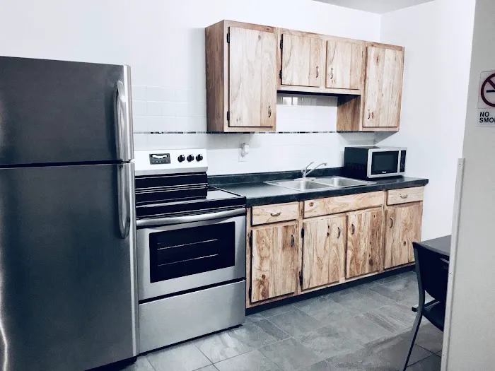 51 Kitchenette Motel 4