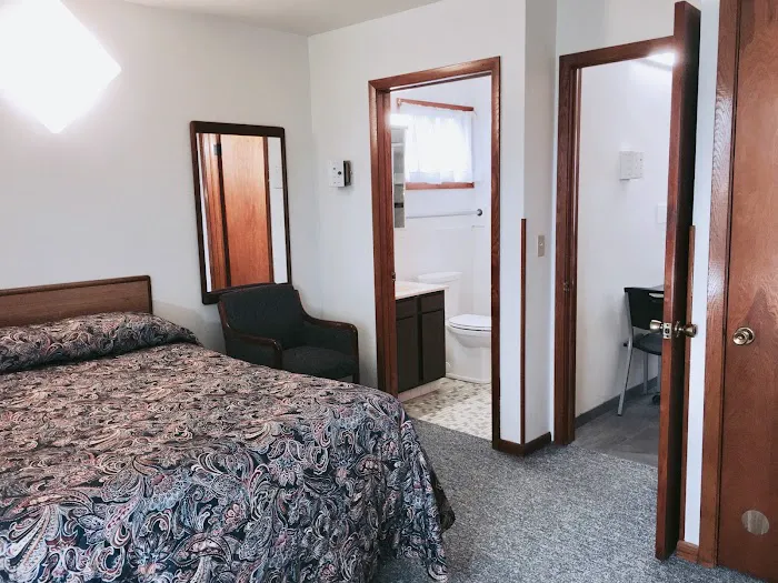 51 Kitchenette Motel 4