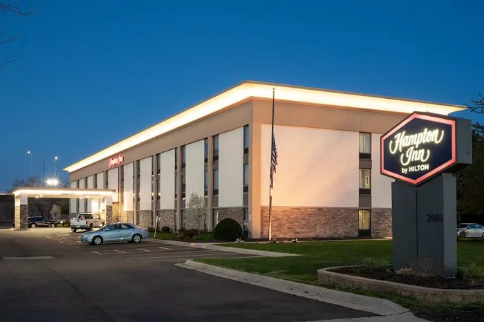 Hampton Inn Janesville 4