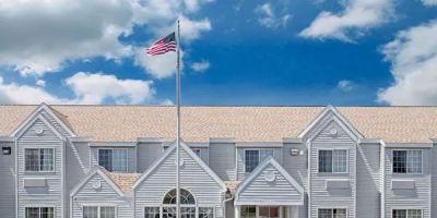 Microtel Inn & Suites by Wyndham Janesville