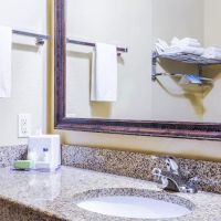 Evansville Inn & Suites ico