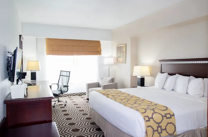 Baymont by Wyndham Delavan Near Lake Geneva 4