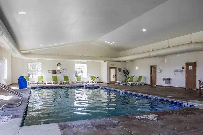 Comfort Suites Delavan - Lake Geneva Area 4