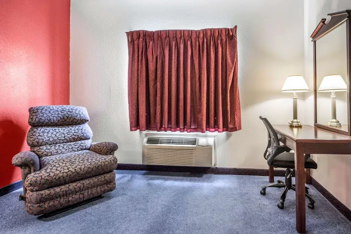 Quality Inn Redgranite 4