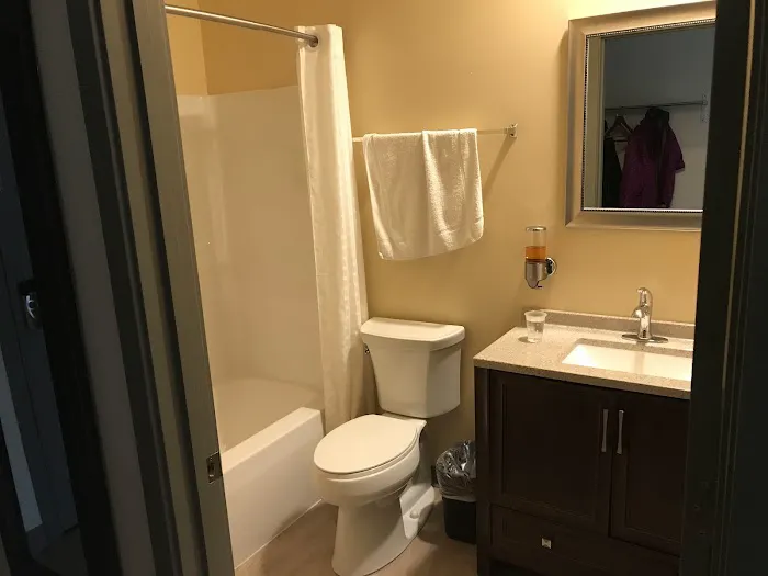 The Madison Marquette Hotel 5