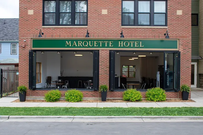 The Madison Marquette Hotel 5
