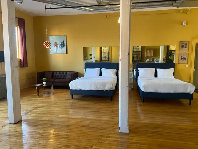 The Madison Marquette Hotel 5