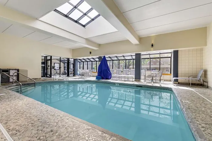 Best Western Plus InnTowner Madison 4