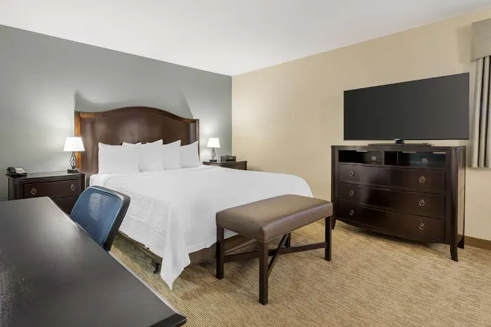 Best Western Plus InnTowner Madison 4
