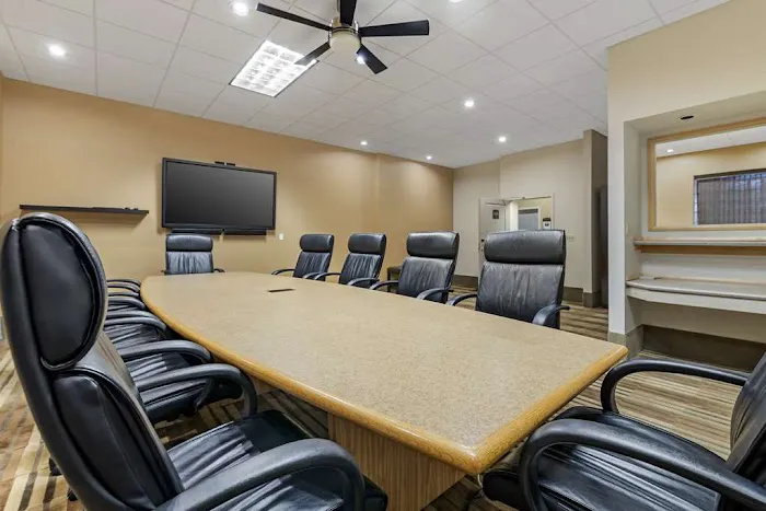 Best Western Plus InnTowner Madison 4