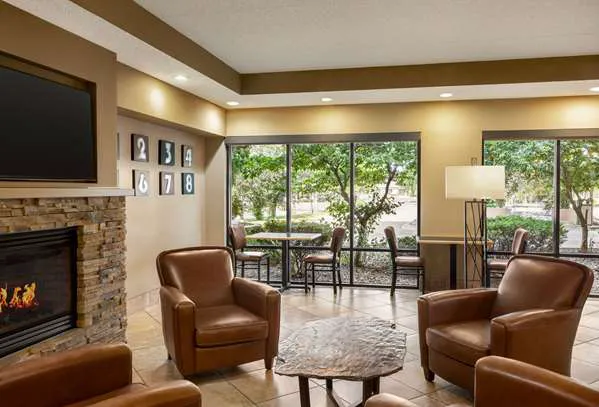 AmericInn by Wyndham Madison West 4