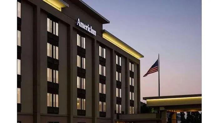 AmericInn by Wyndham Madison West 4