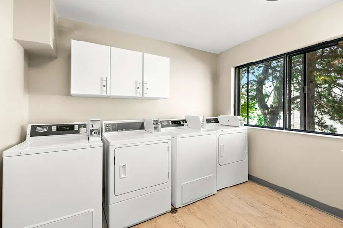 Best Western West Towne Suites 4
