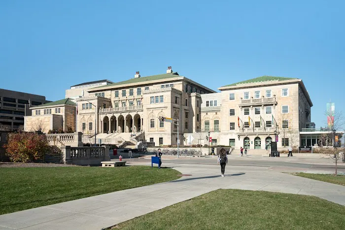 Wisconsin Union Club Suites 4