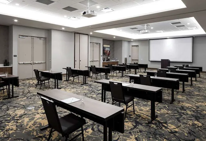 Hilton Garden Inn Madison Downtown 4