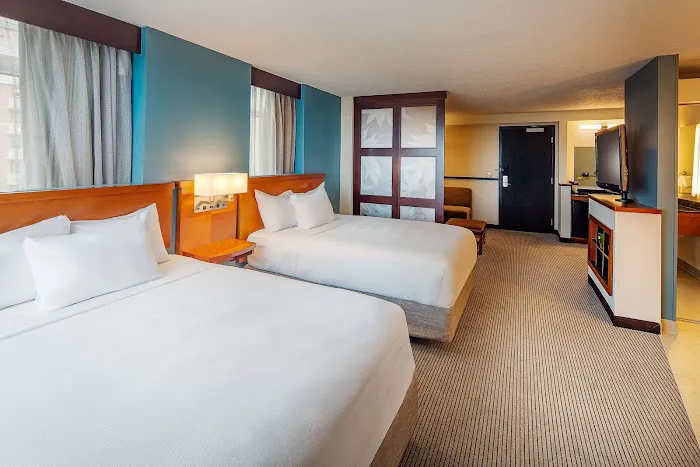 Hyatt Place Madison/Downtown 4