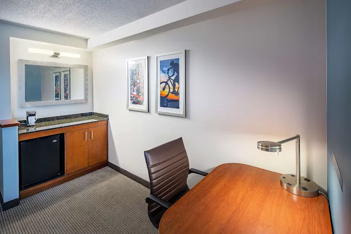 Hyatt Place Madison/Downtown 4
