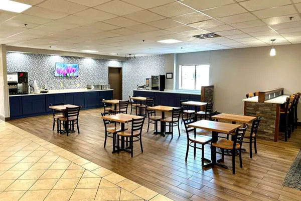 AmericInn & Suites By Wyndham Baraboo Event Center 4