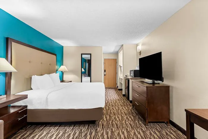 Best Western Baraboo Inn 4