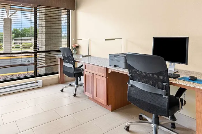 Best Western Baraboo Inn 4