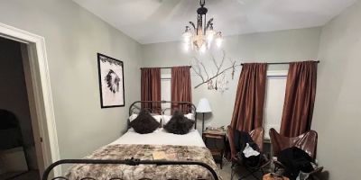 Iron Amethyst Inn & The 2One Speakeasy