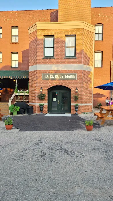 Hotel Ruby Marie 4
