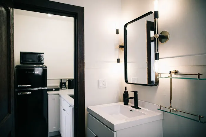 The Wilson by Voyageur Extended Stays 4
