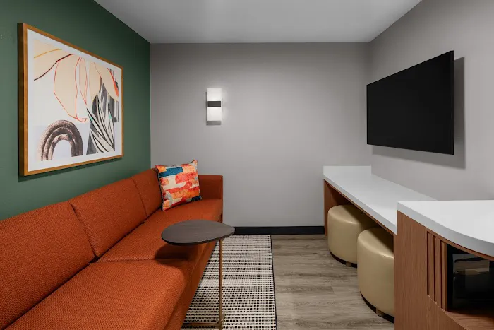 Embassy Suites by Hilton Madison Downtown 4