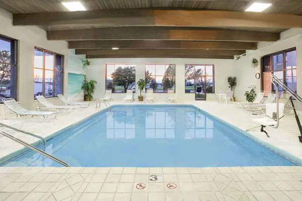 Baymont by Wyndham Janesville 4