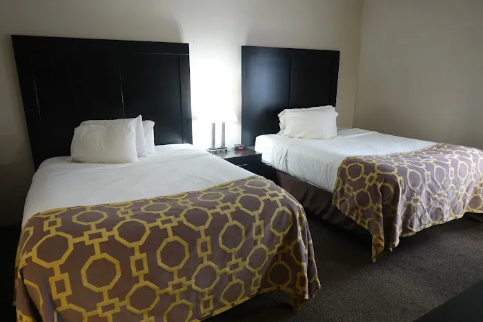 Baymont by Wyndham Janesville 4