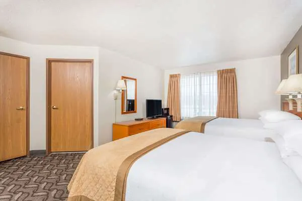 Wyndham Garden Madison Fitchburg 4