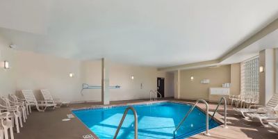 MainStay Suites Fitchburg - Madison