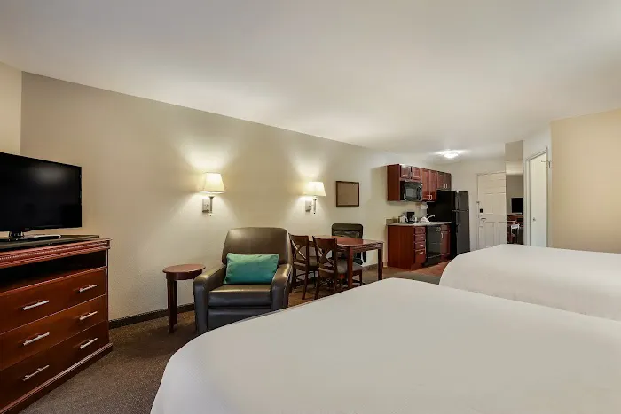 MainStay Suites Fitchburg - Madison 4