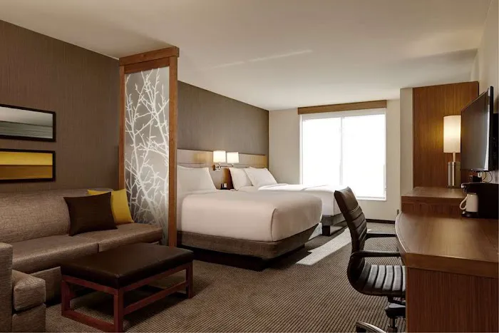 Hyatt Place Madison / Verona 4