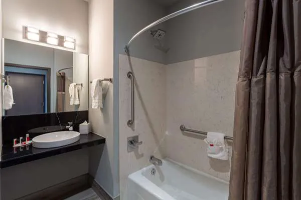 Baymont Inn & Suites by Wyndham Madison 4
