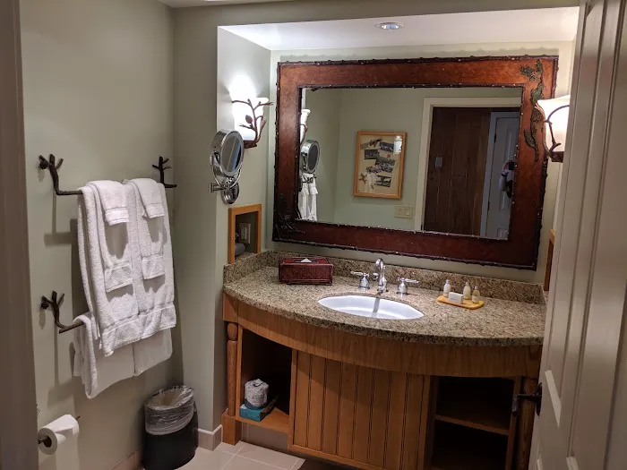 Lake Lawn Resort 4
