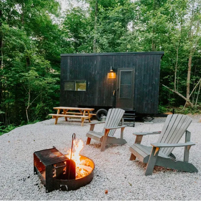 Postcard Cabins Wild Rose 4