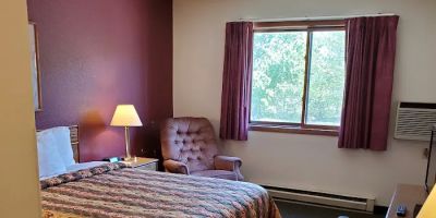 Wautoma Inn by OYO Near Airport WI 73
