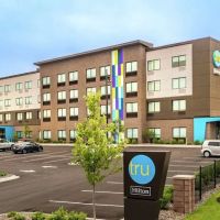Tru by Hilton Madison West ico