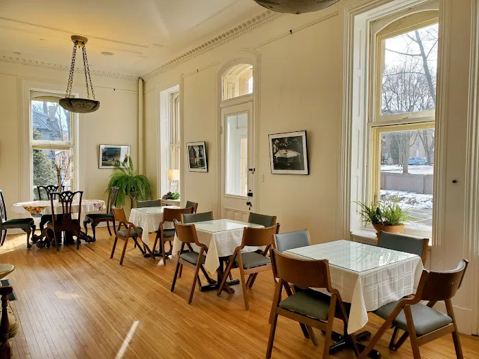 Governors Mansion Inn 4