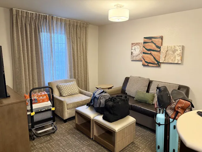Staybridge Suites Wisconsin Dells - Lake Delton, an IHG Hotel 4