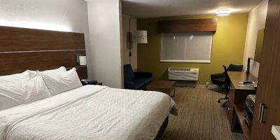 Holiday Inn Express Wisconsin Dells, an IHG Hotel