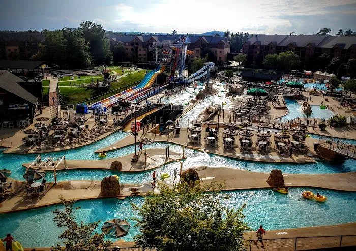 Glacier Canyon Lodge 4