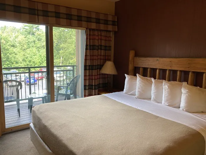 Glacier Canyon Lodge 4