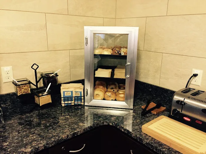 GrandStay Hotel & Suites Mount Horeb-Madison 4