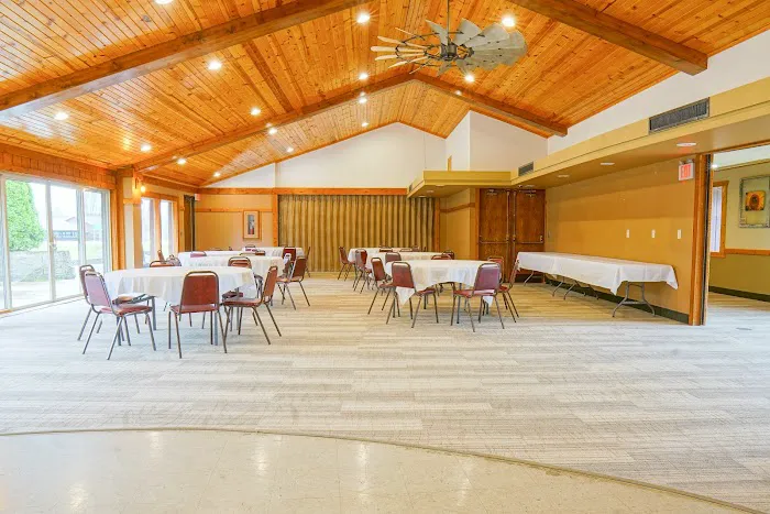 Round Barn Lodge 4