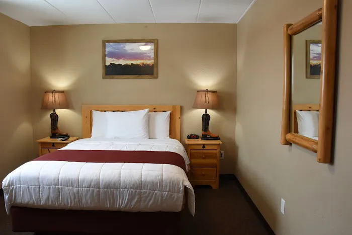 Woodside Dells Hotel & Suites 4